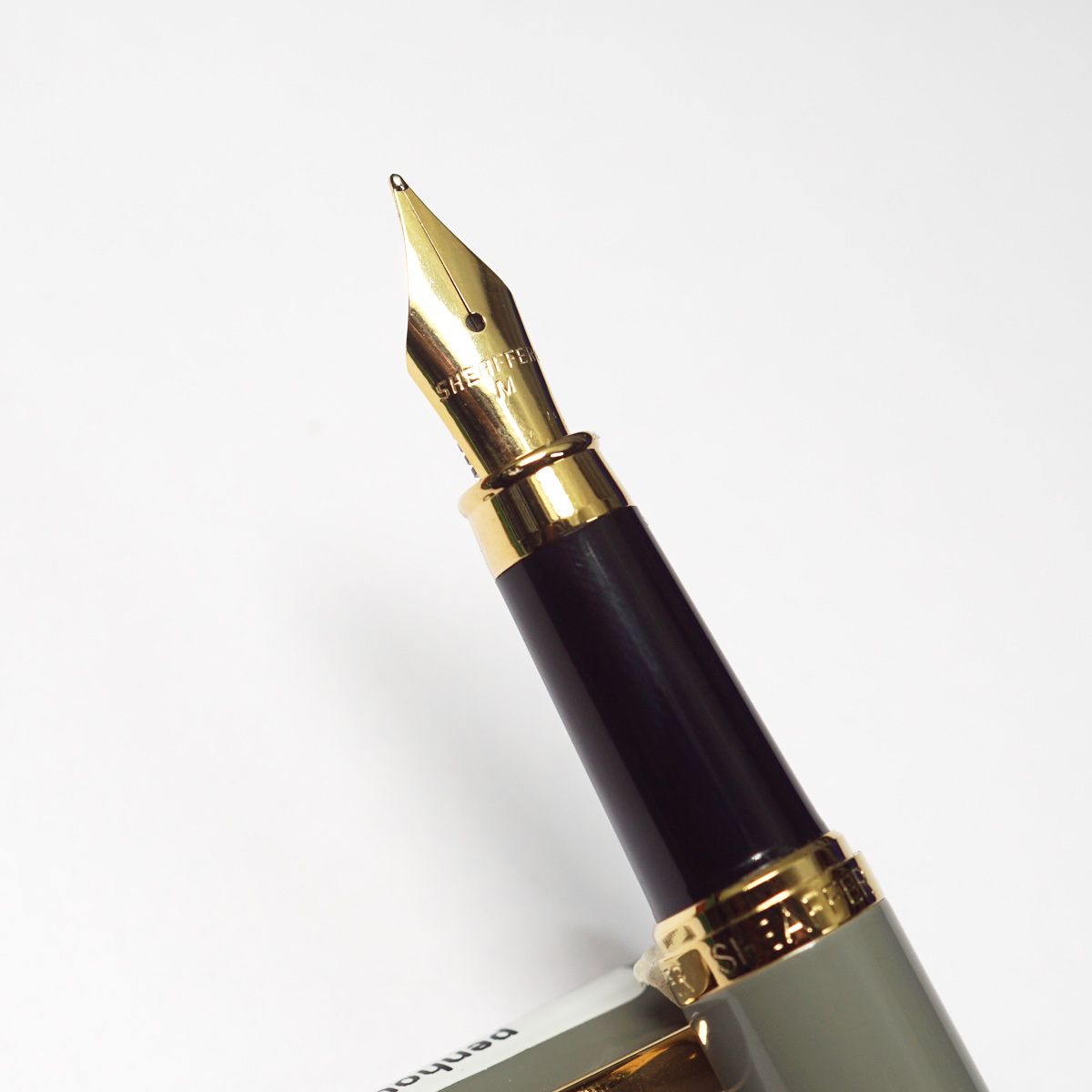 Sheaffer 9427 Grey Color Body With Cap And Golden Color Clip Medium Nib Cartridge Type Fountain Pen SKU 23300