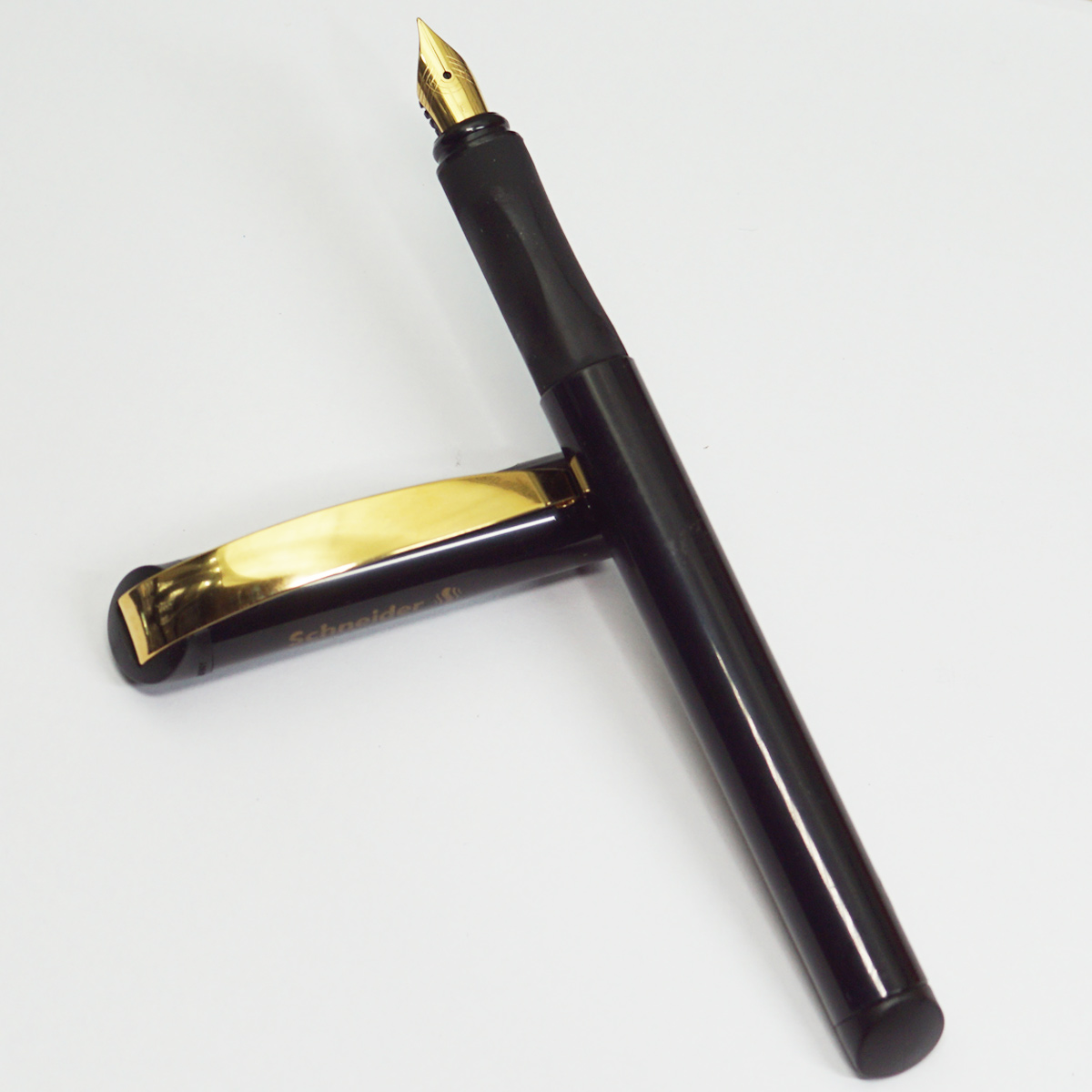 Schneider 167801 Glam VIP Black Color Body With Broad Golden  Clip Fine Nib Cartridge Type Fountain Pen SKU 23312