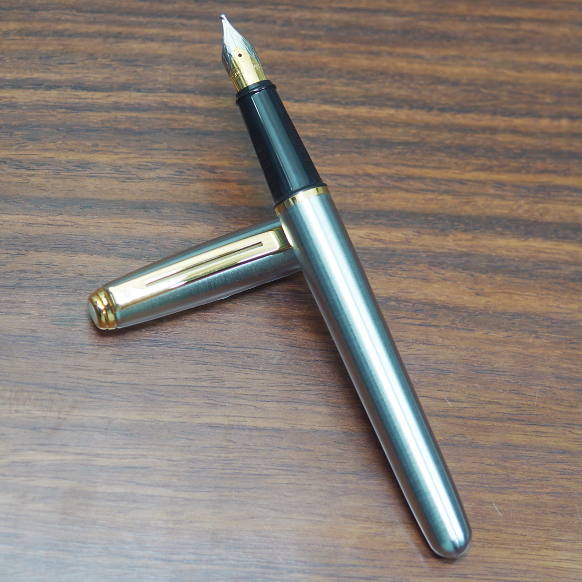 Sheaffer Prelude Brushed Silver Color Body With Gold Trims Broad Tipped Gold Nib Converter Type Fountain Pen SKU 23417