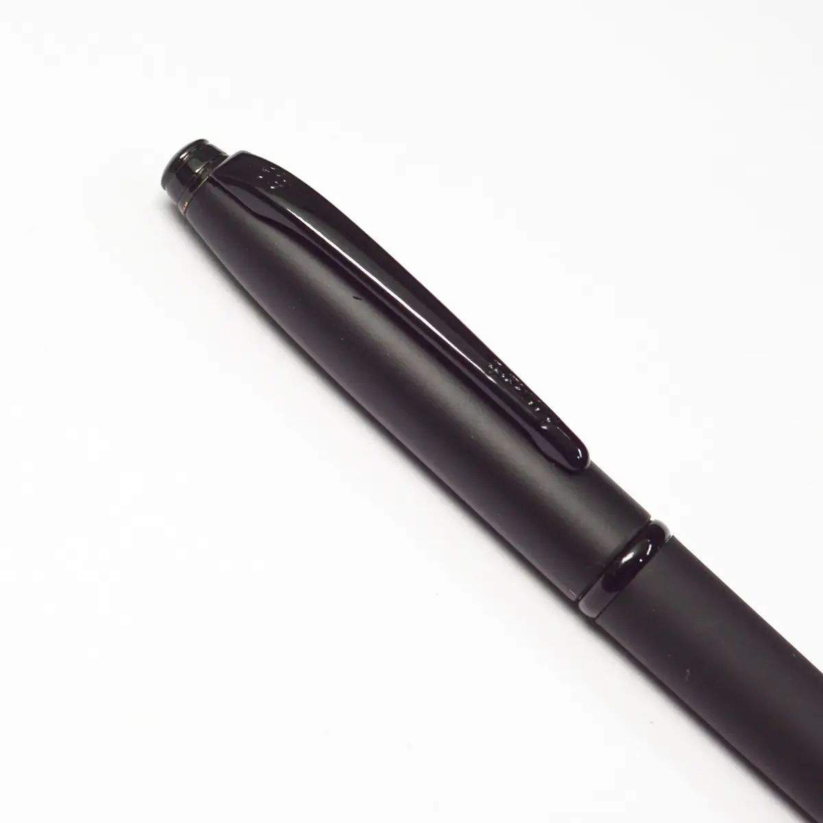 Luxor Royale Nero Full Mat Black Color Body With Fine Tip Twist