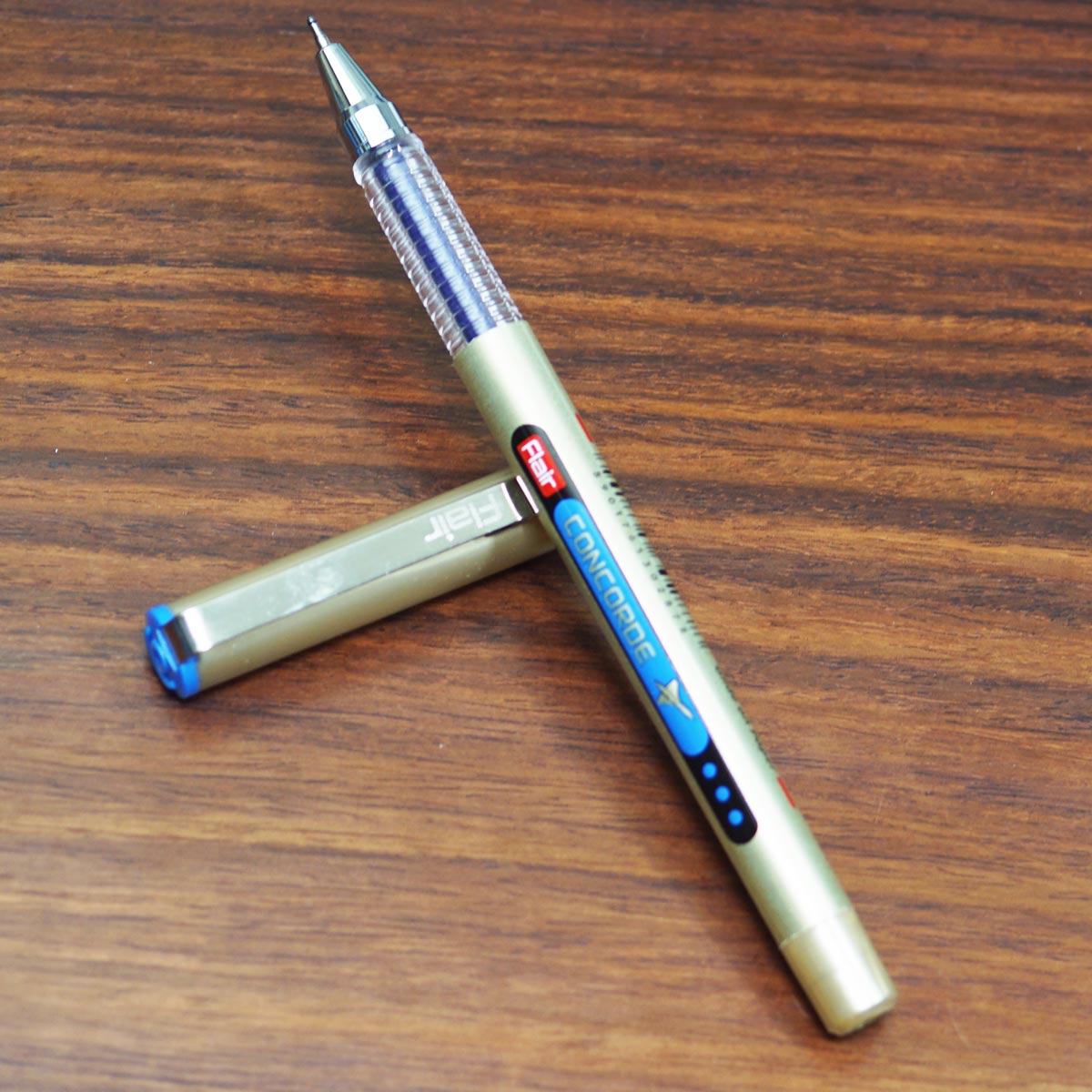 Flair CONCORDE Gold Color Body With Silver Clip Fine Tip Blue Writing Cap Type Type Gel Pen SKU 23450
