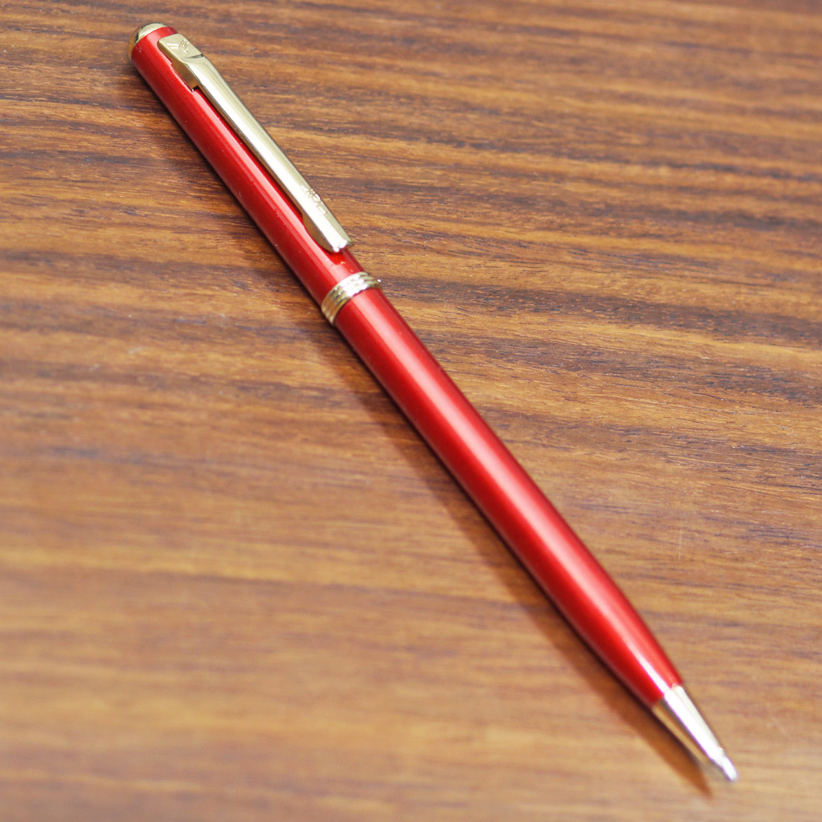 Flair IGNITE Red Color Body With Golden Color Clip Medium Tip Twist Type Ball Pen SKU 23473