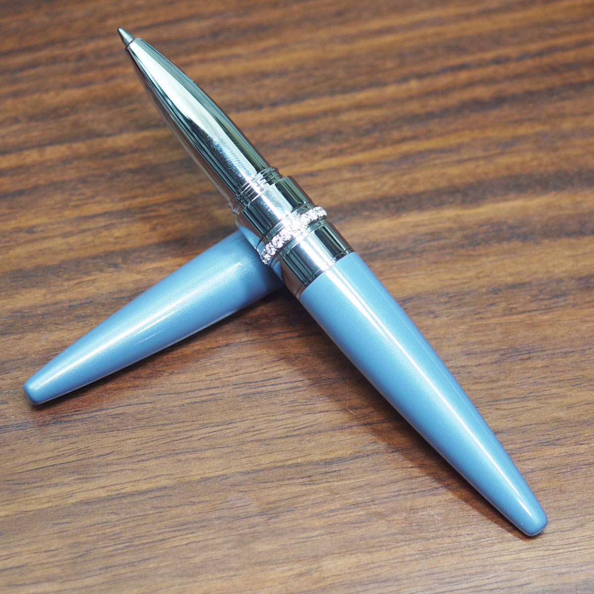 Hero SH2000 Blue Color Body With Cap And Silver Trims Medium Tip Roller Ball Pen SKU 23534