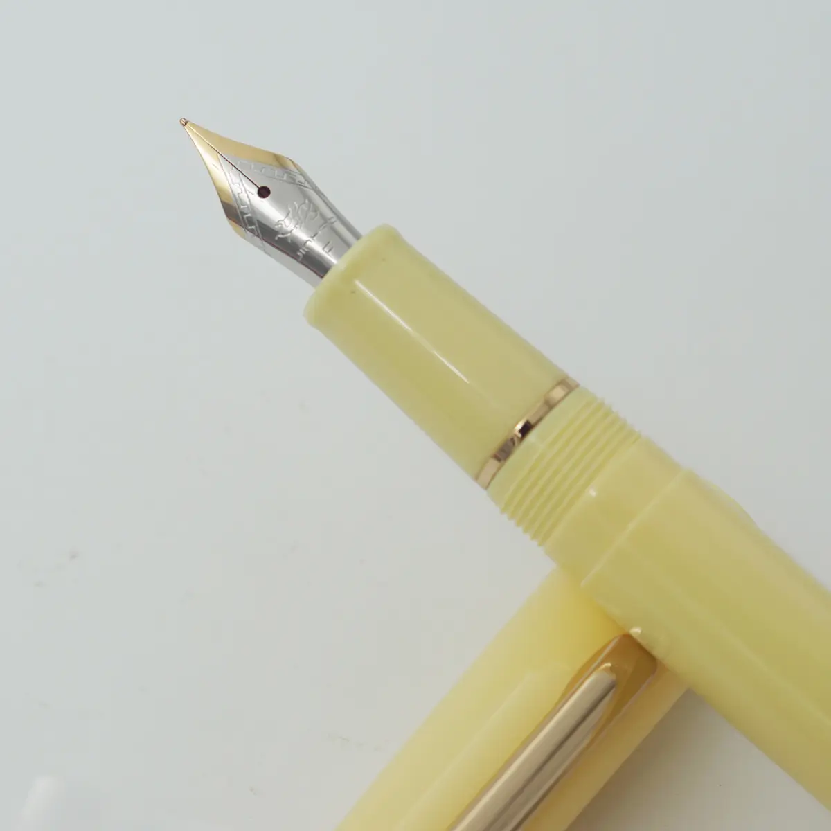 Jinhao 82 Yellow Color Body With Cap And Golden Clip Fine Nib