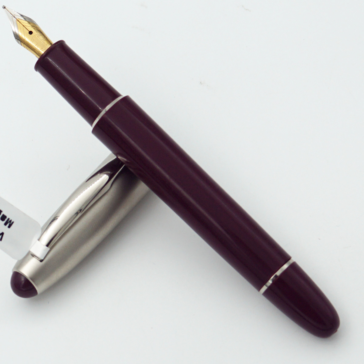 Vsign Beena Magic Maroon Color Body With Silver Clip Medium Nib Converter Type Fountain Pen SKU 24466