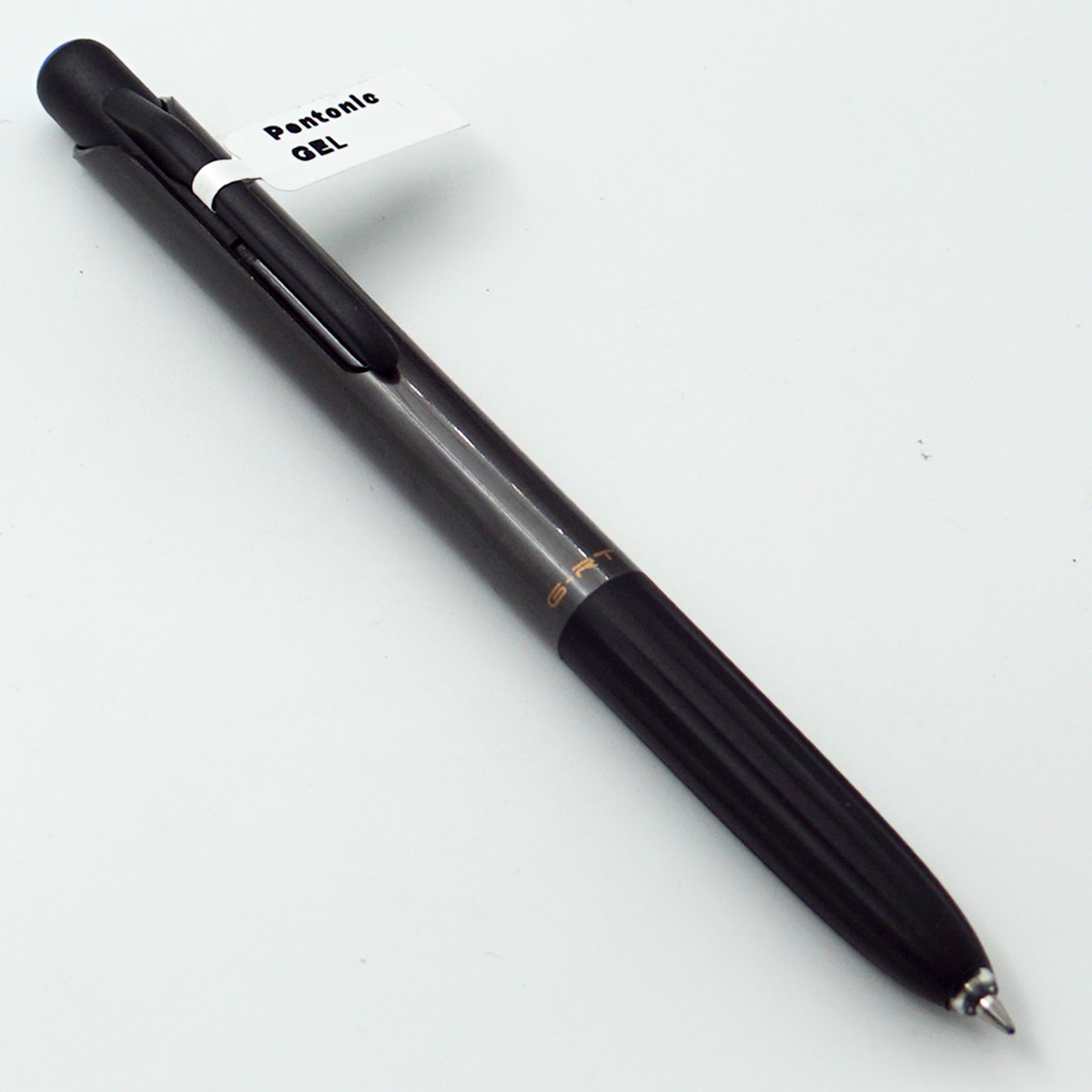 pentonic GRT Grey Color Body With Black Clip 0.7mm Tip Blue Writing Retractable Type Gel Pen SKU24586