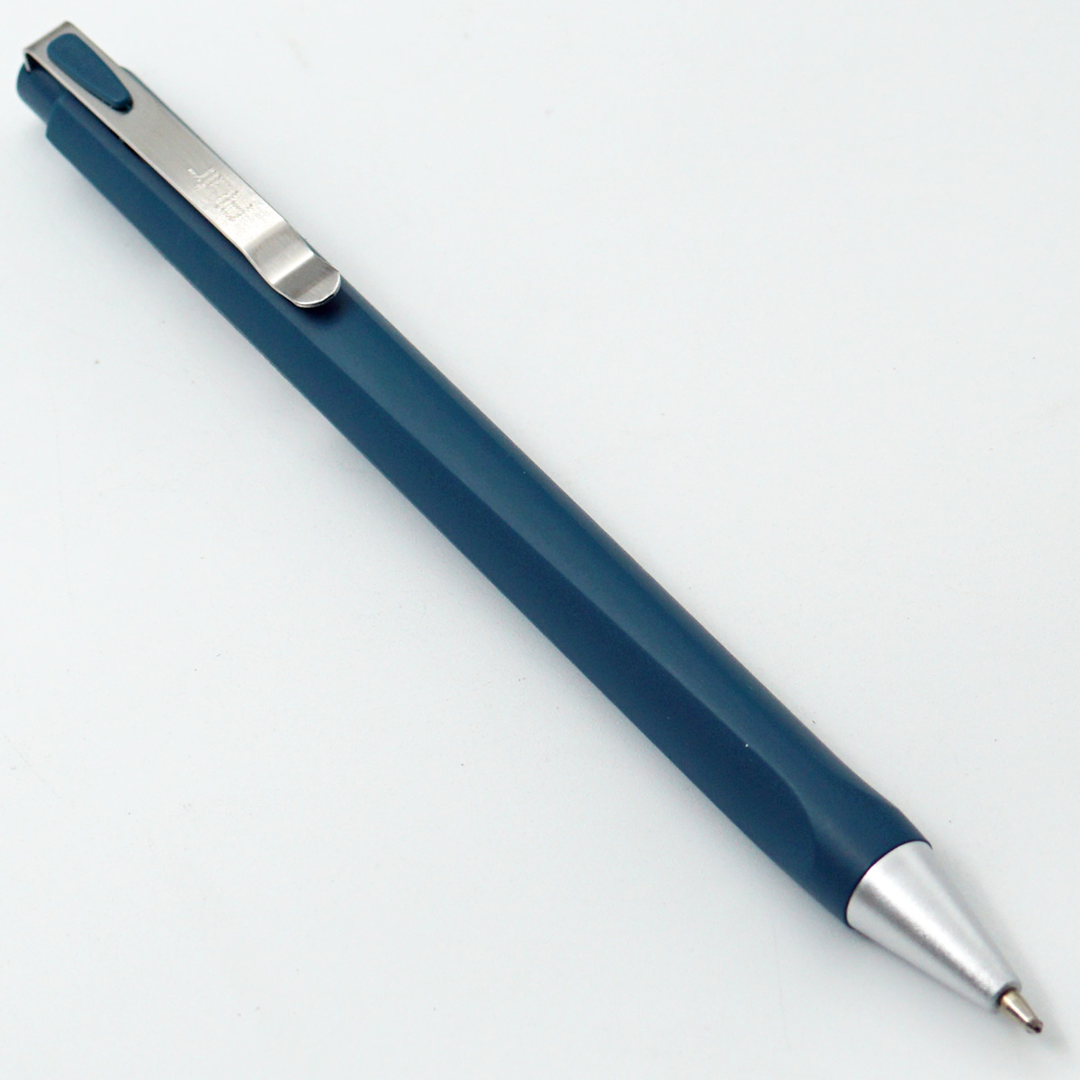 Flair TRICOT Blue Color Body With Silver Color Clip Fine Tip Retractable Type Ball Pen SKU 24708