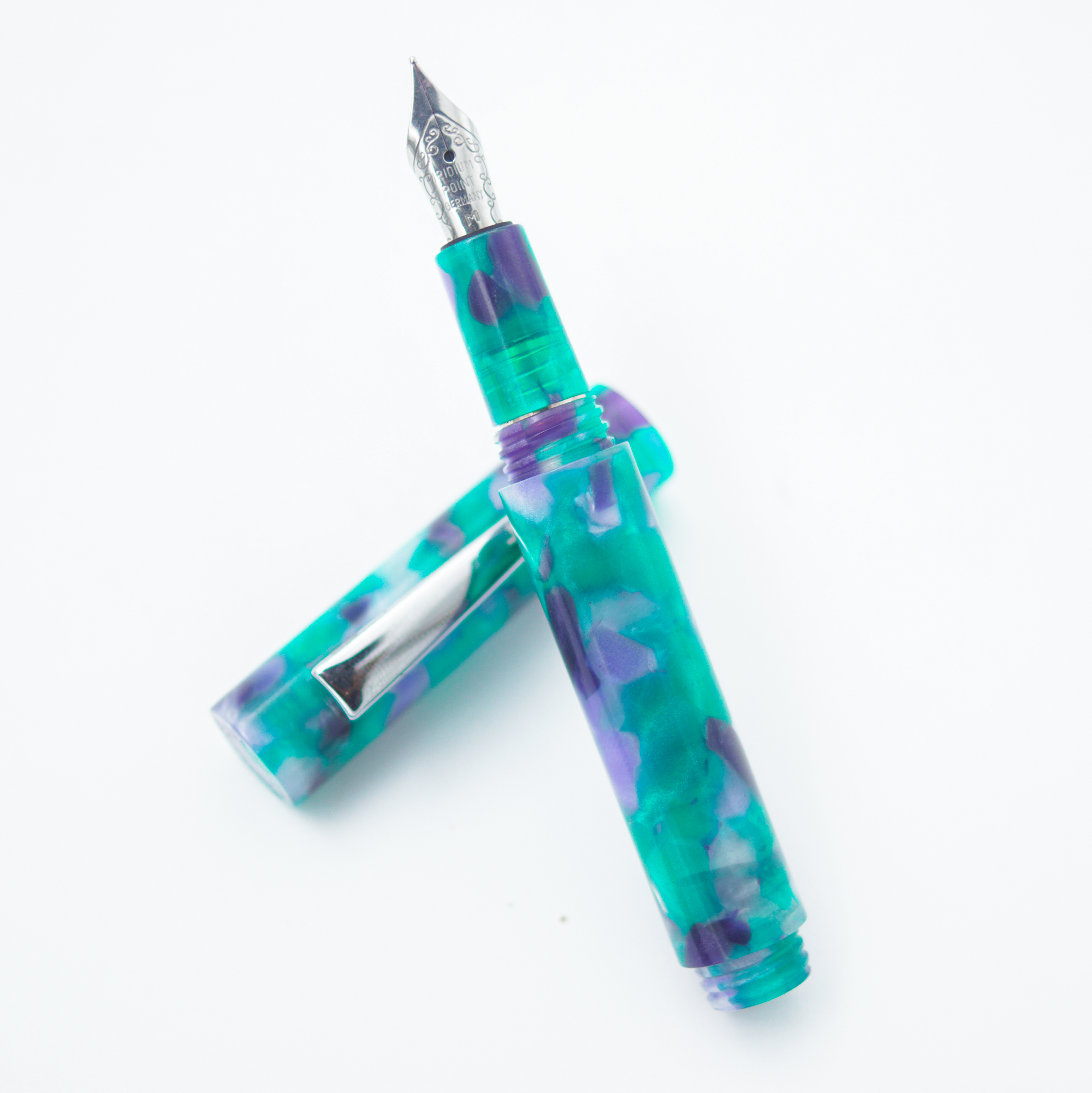 Monteverde USA MV51303 Green Abstracts Body Short Pen  Medium Nib Cartridge Type Fountain Pen  SKU 24772