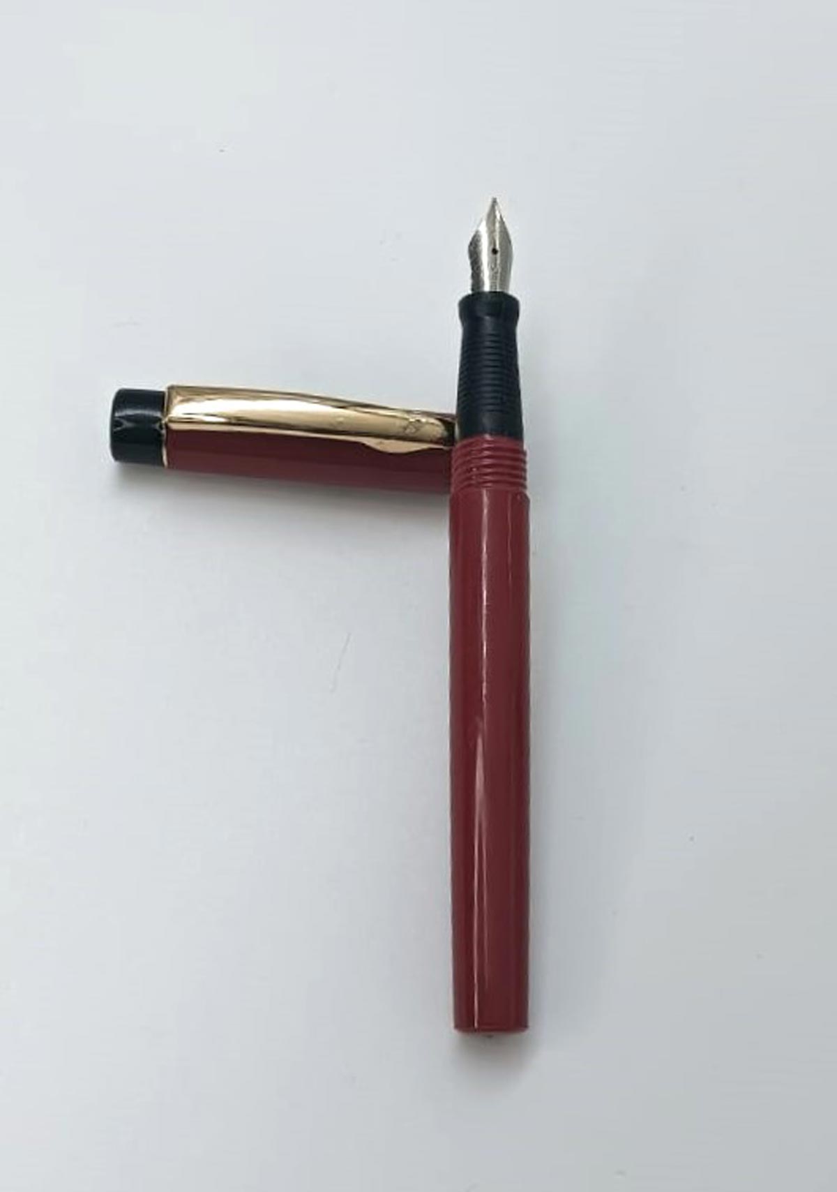 Oliver 05 Red Color Body With Gold Trim Fine Nib Eye Dropper Model Fountain Pen  SKU 24918