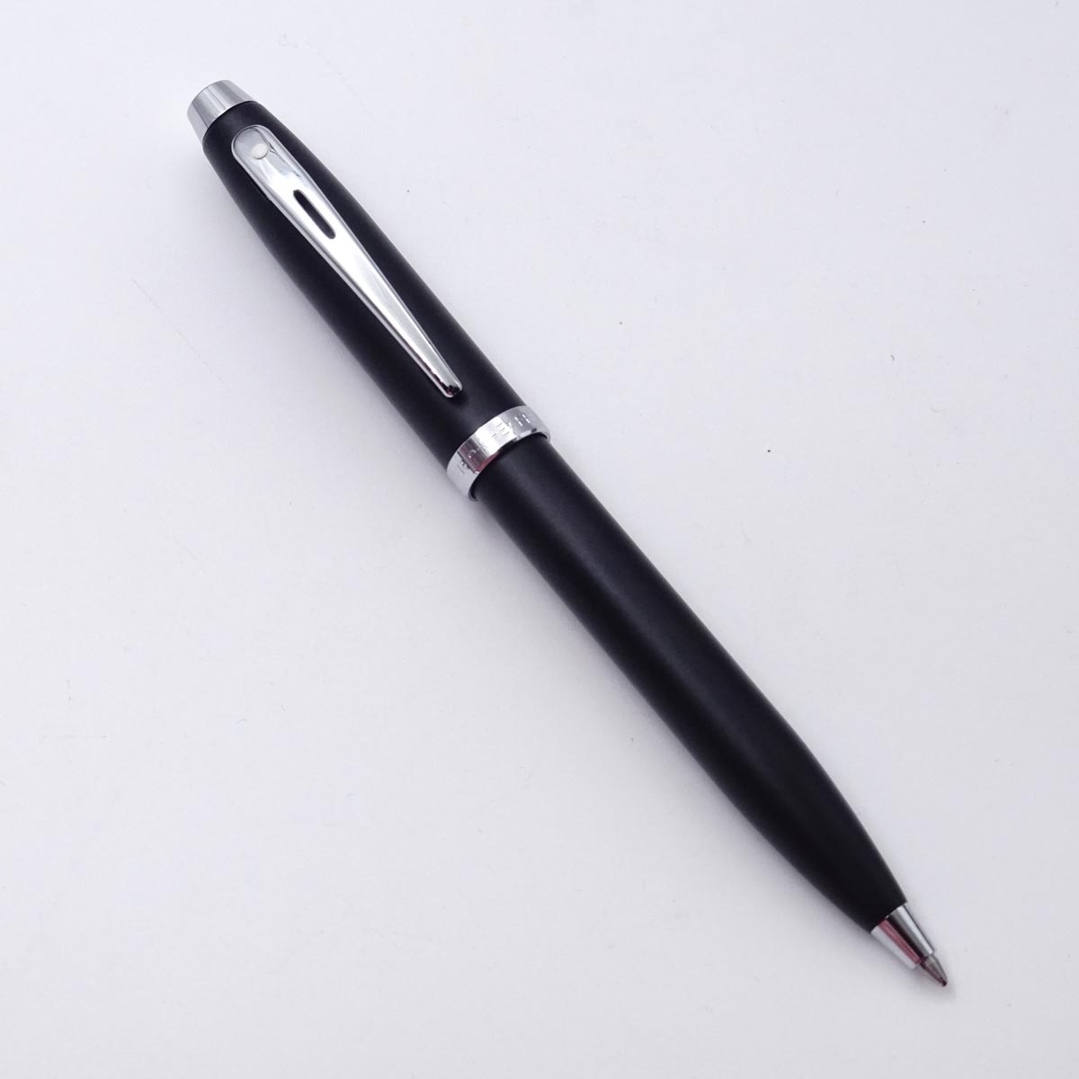 Sheaffer 9317 Matt Black Color Body With Black Writing Sliver Clip And Trim Medium Tip Twist Type Ball Pen SKU 25478