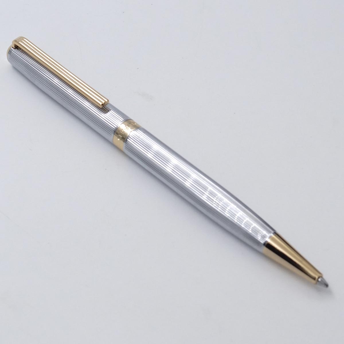 Intellio Rhein Model Sliver Chrome Body With Gold Trim And Clip Brass Material Medium Tip Smooth Twist Type Ball Pen  SKU 25486