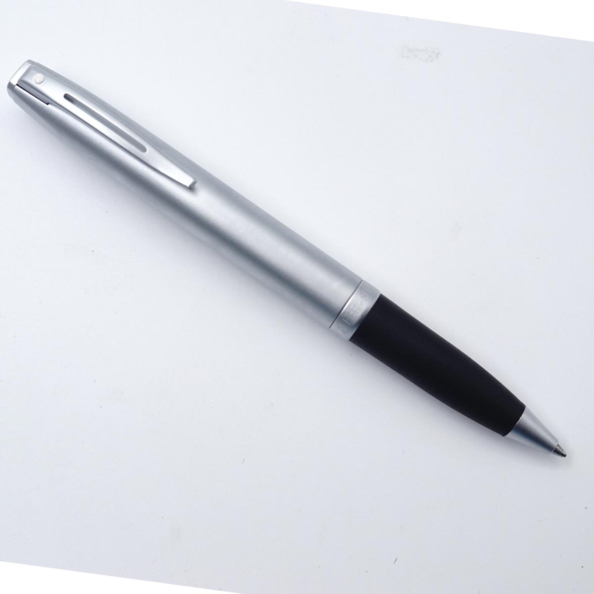 Sheaffer 124 Sliver Color Body With Black Grip Sliver Clip Medium Tip Twist Type Ball Pen SKU 25545