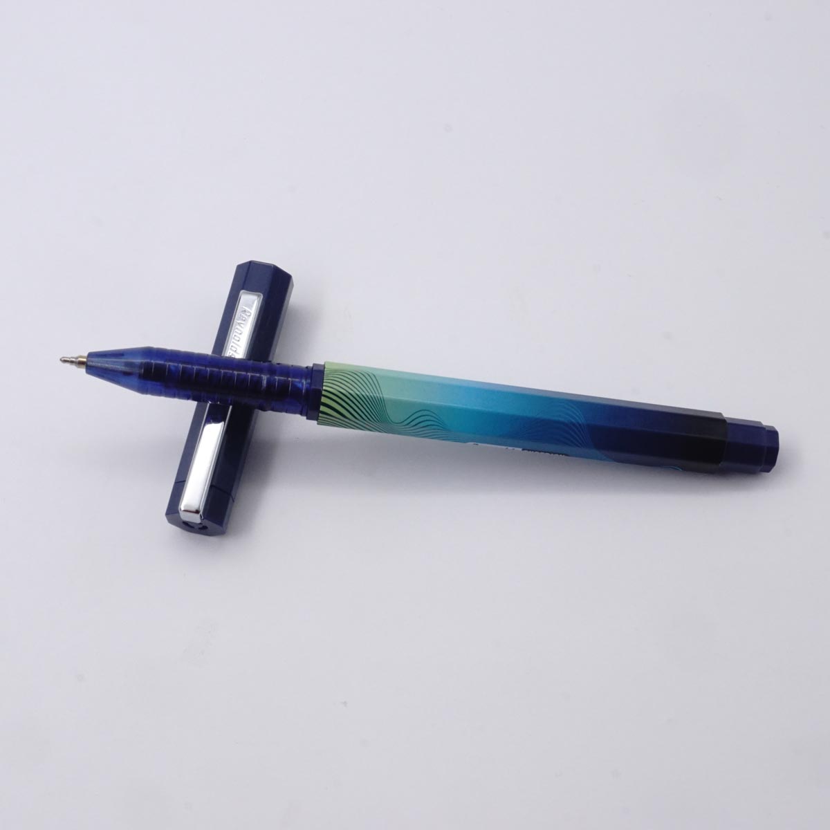 Reynolds Superion Multicolor Body With Blue Cap And Cap Type Fine Tip