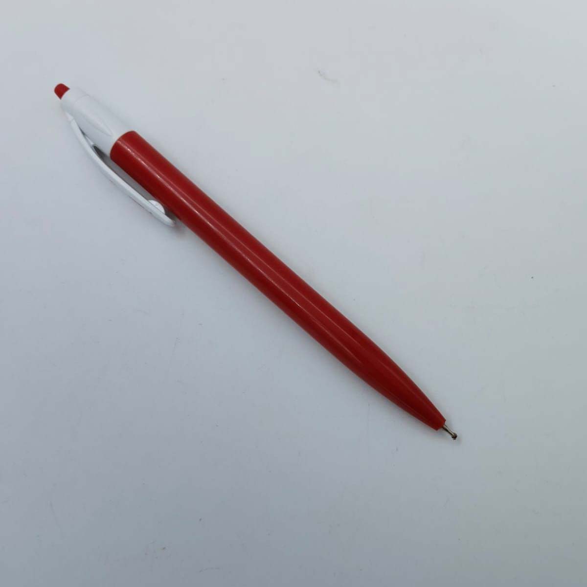 Flair Ezee Click Type Ball pen  Red Color  SKU 26052