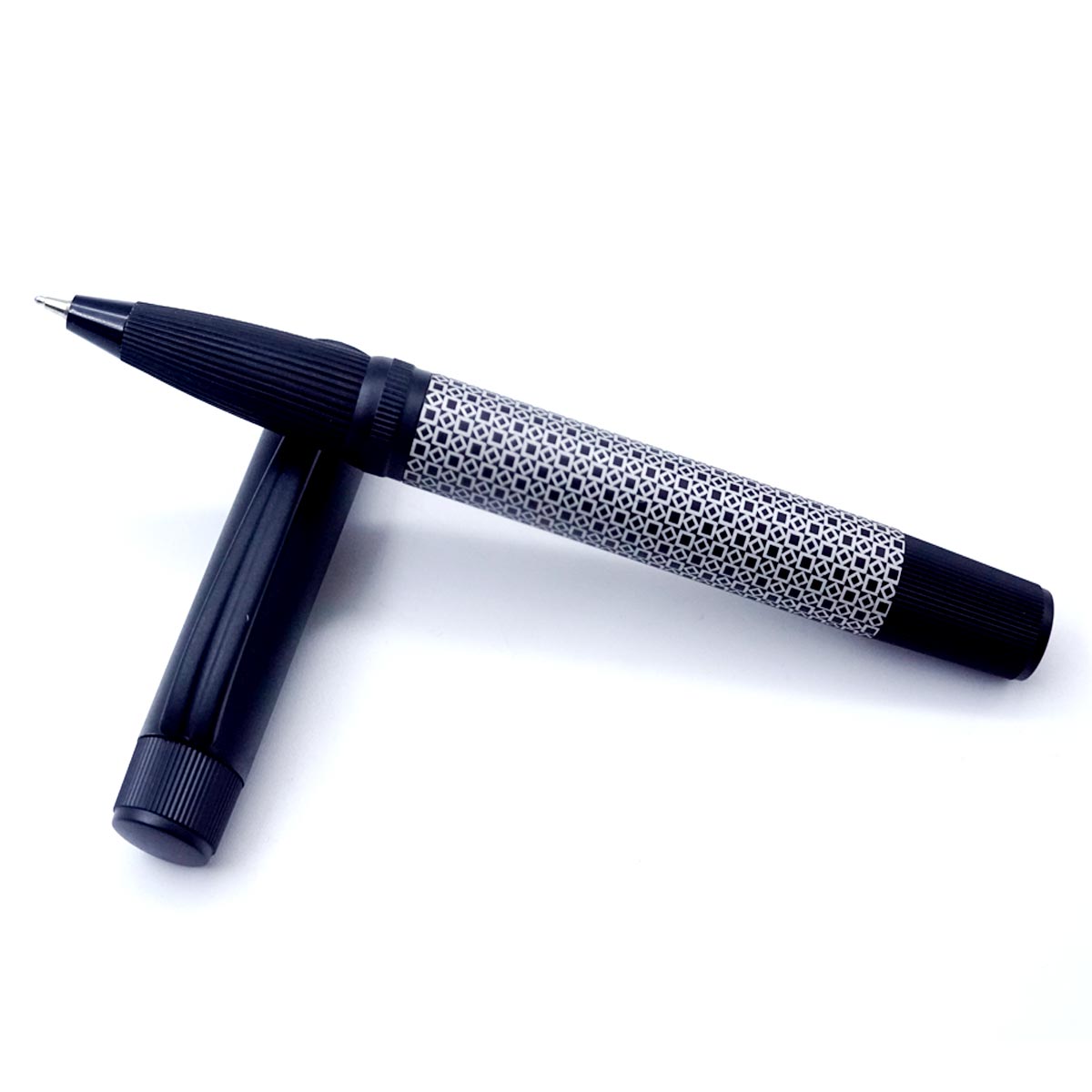 penhouse.in Black With Checked Magnetic Type Roller Ball Pen  SKU 26695