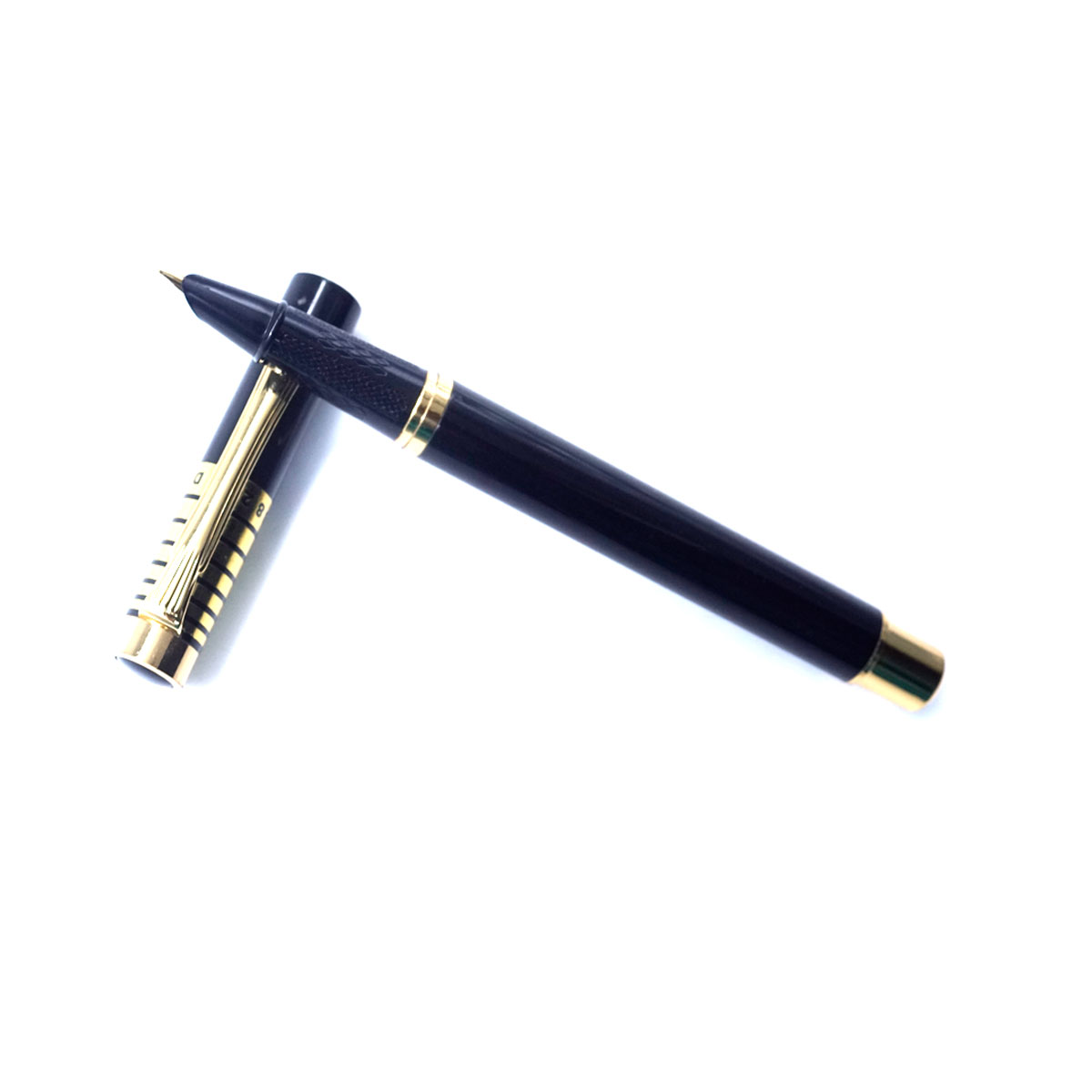 Dikawen 882 Black  color Cap type Fountain pen fine Nib Converter type  SKU 26772