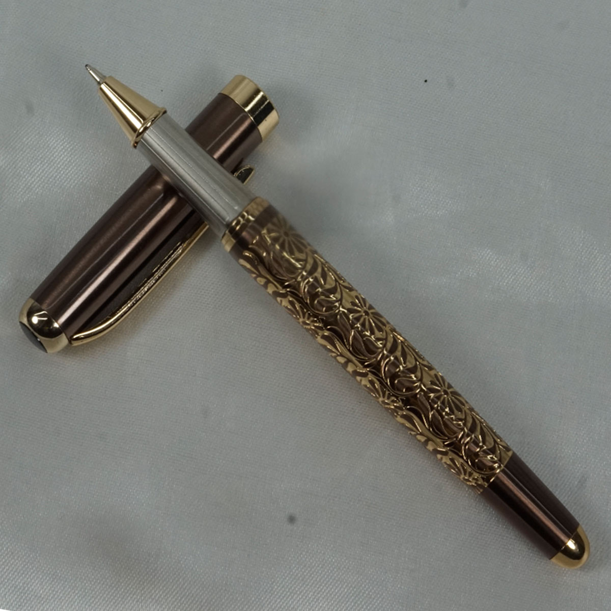 penhouse.in Brown Color Body With Gold Clip Flower Design Cap type Ball Pen SKU 27270