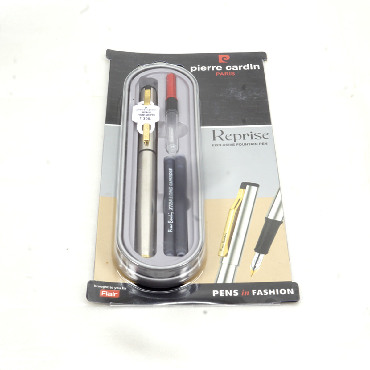 Pierre Cardin Reprise Silver Body and Silver Cap With Gold Clip and Black Grip Cartridge and Converter Type Fountain pen SKU 27340