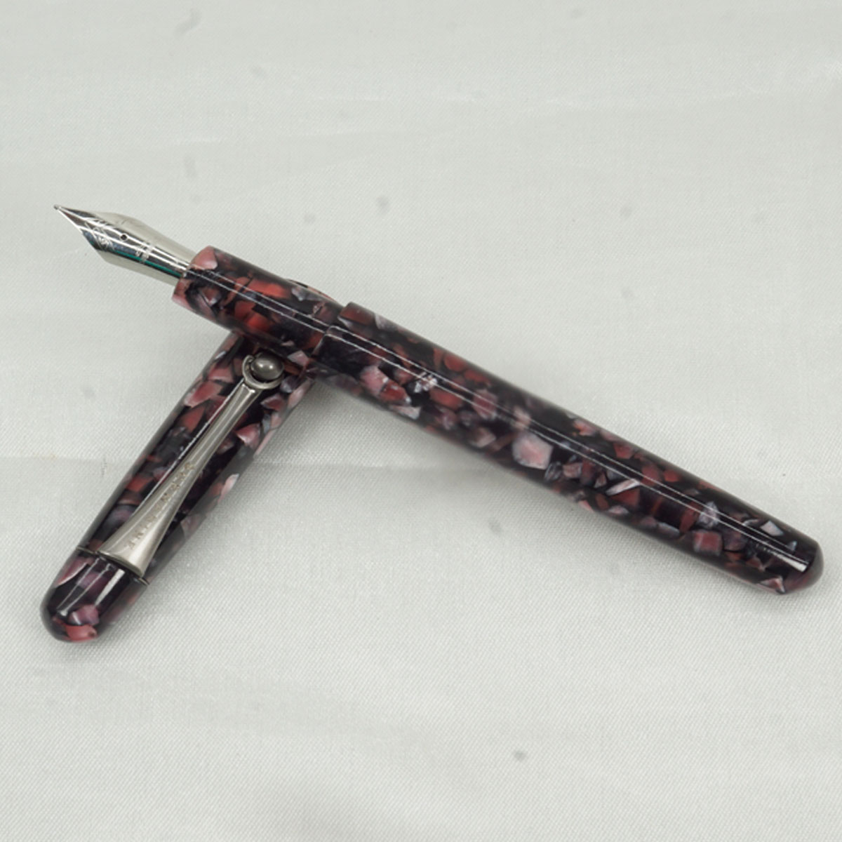 Submarine 1565 Black With Multicolor Acrylic Model Medium Nib Converter Type Fountain Pen SKU 27396