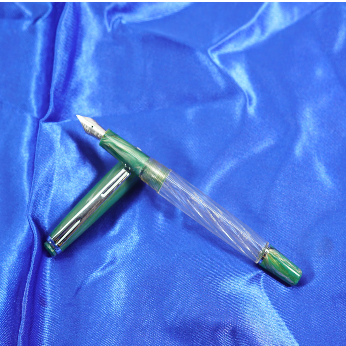 Star One 142 Transparent Body With Green Color Cap With Silver Clip Eye Dropper Model Fountain Pen SKU 27722