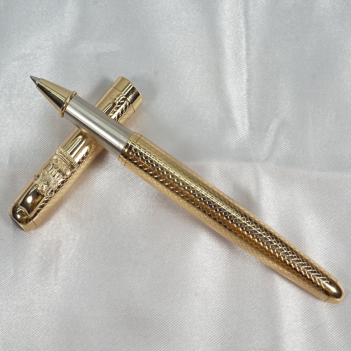 penhouse.in Full Gold Color Design Body With Ashoka Emblem on Clip Fine Tip Roller Ball Pen SKU 27740