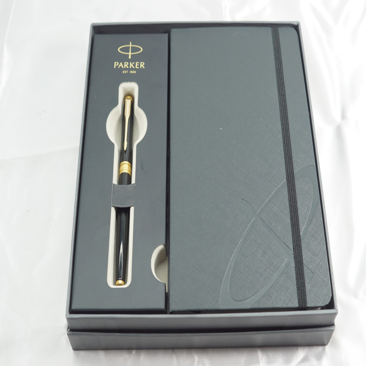 Parker Aster Lacque Black GT Roller Ball Pen Medium Tip Parker Notebook SKU 27944