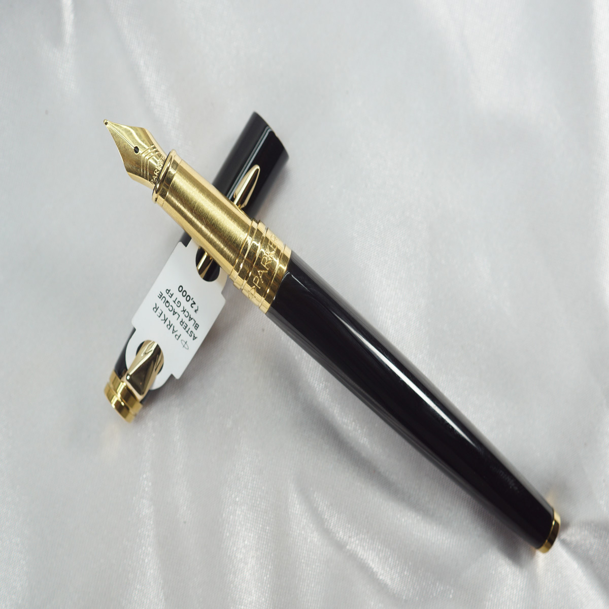 Parker Aster Lacque Black Body and Cap GT Medium Nib Cartridge Type Fountain Pen SKU 27947