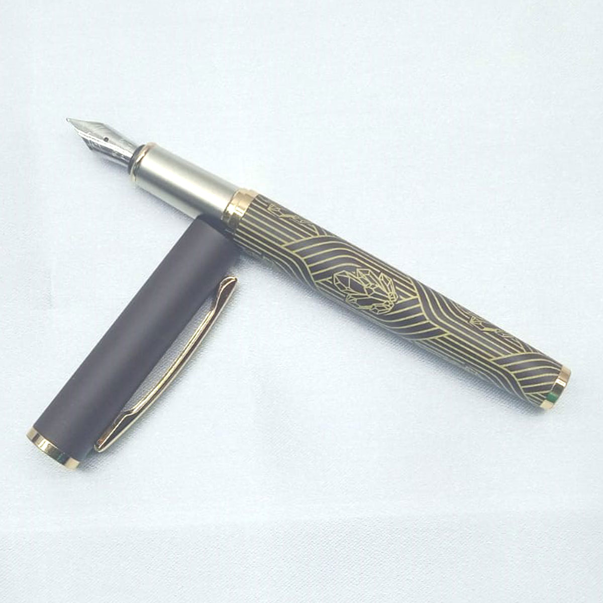 penhouse.in Luxury Gold Pattern Brown Metal Cap And Converter Type Fountain Pen SKU 28082