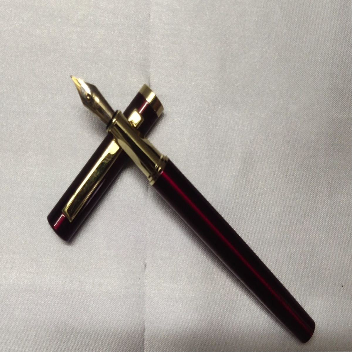 Qibao Glossy Red Color Body and Cap with Gold Clip and Grip Fine Nib Converter Type Fountain Pen SKU 28104
