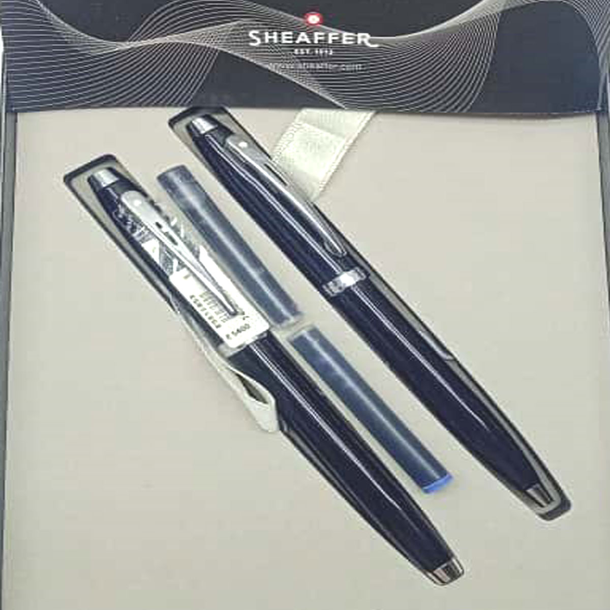 Sheaffer 100 E9338 Glossy Black Color  Lacquer with chrome Plated Trim Medium Nib Cartridge and Converter Type Fountain Pen and Ball Pen Set SKU 28112