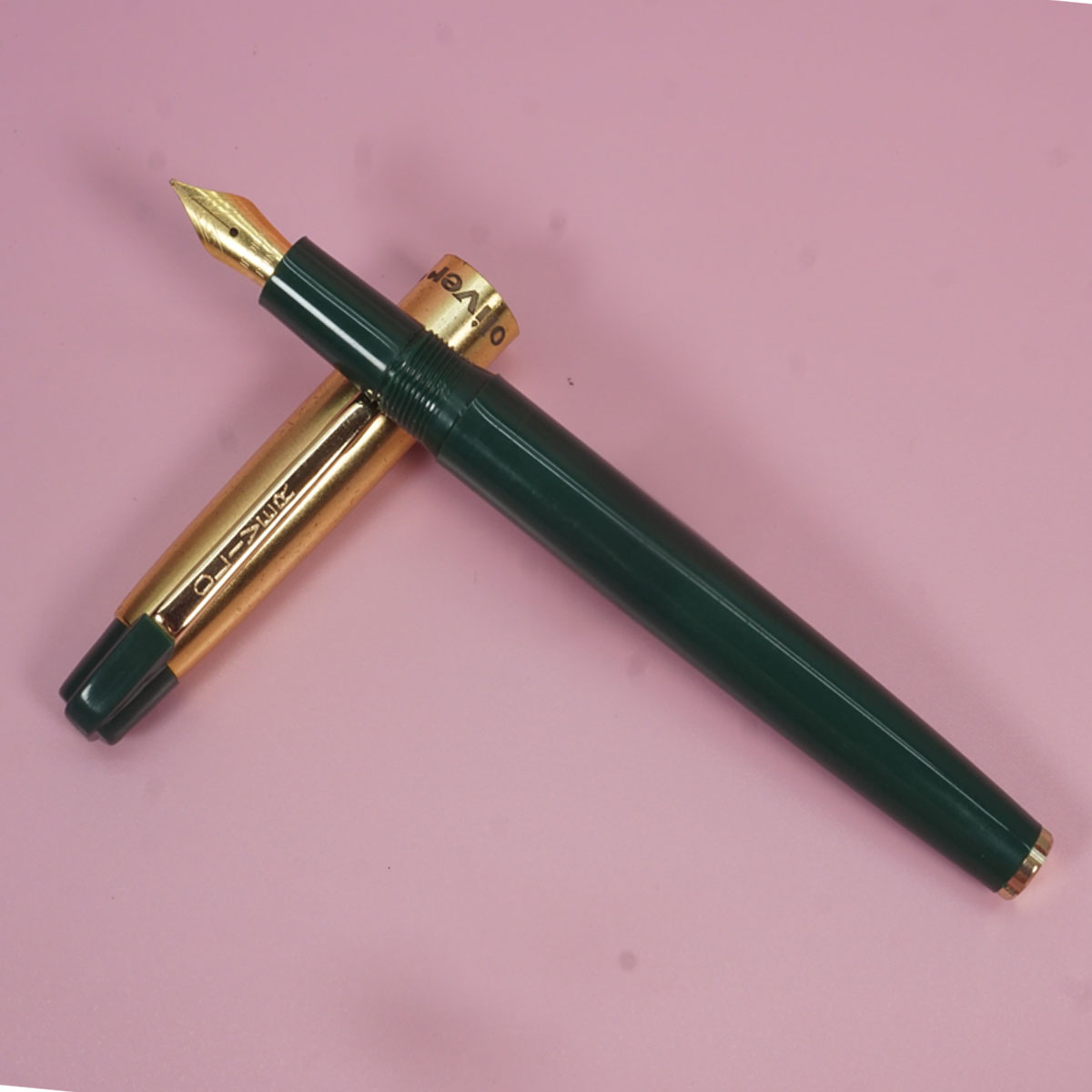 Oliver Warvick HS G Green Color Body With Gold Cap And Nib Eye Dropper Type Fountain Pen SKU 28247