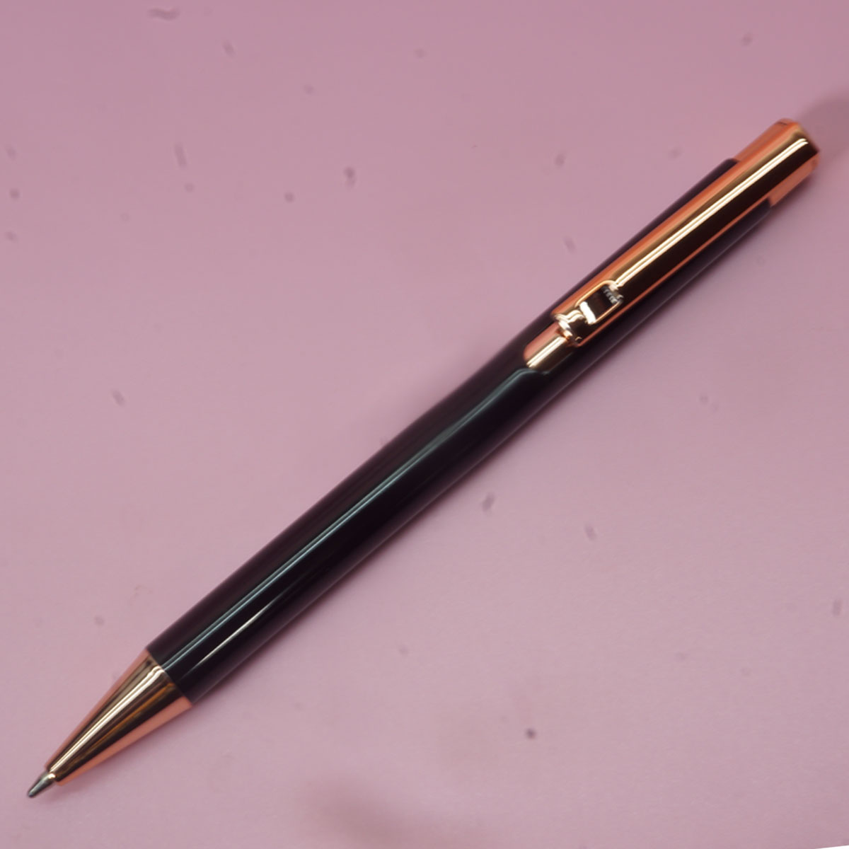penhouse.in Glossy Black Color Body With Rose Gold Color Clip Retractable Type Ball Pen SKU 28270