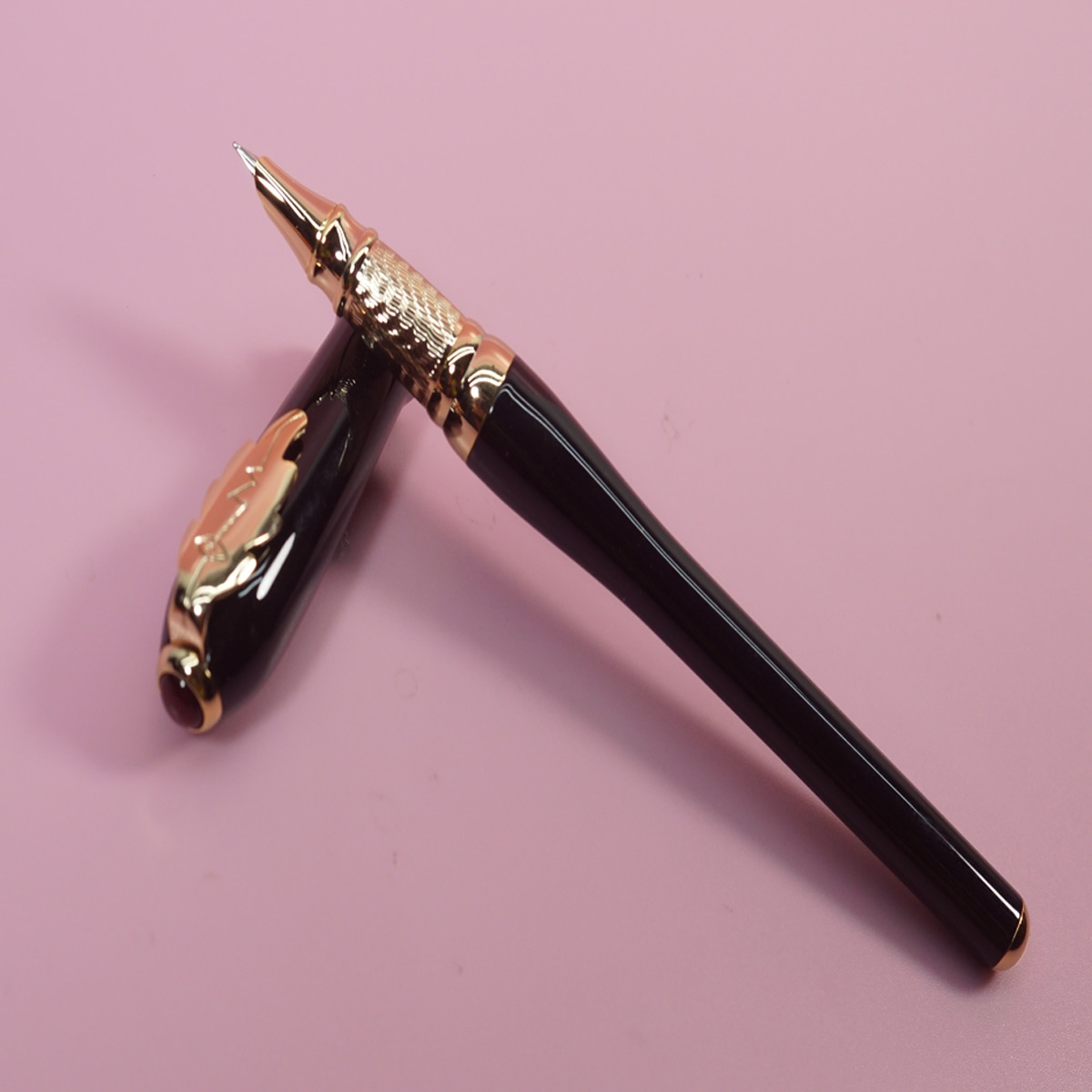 Pimio 986 Glossy Block Color Body and Cap with Gold Color Leaf  Design Clip  Top On Red Stone With Gold Grip Fine Nib Converter Type Fountain Pen  SKU 28372