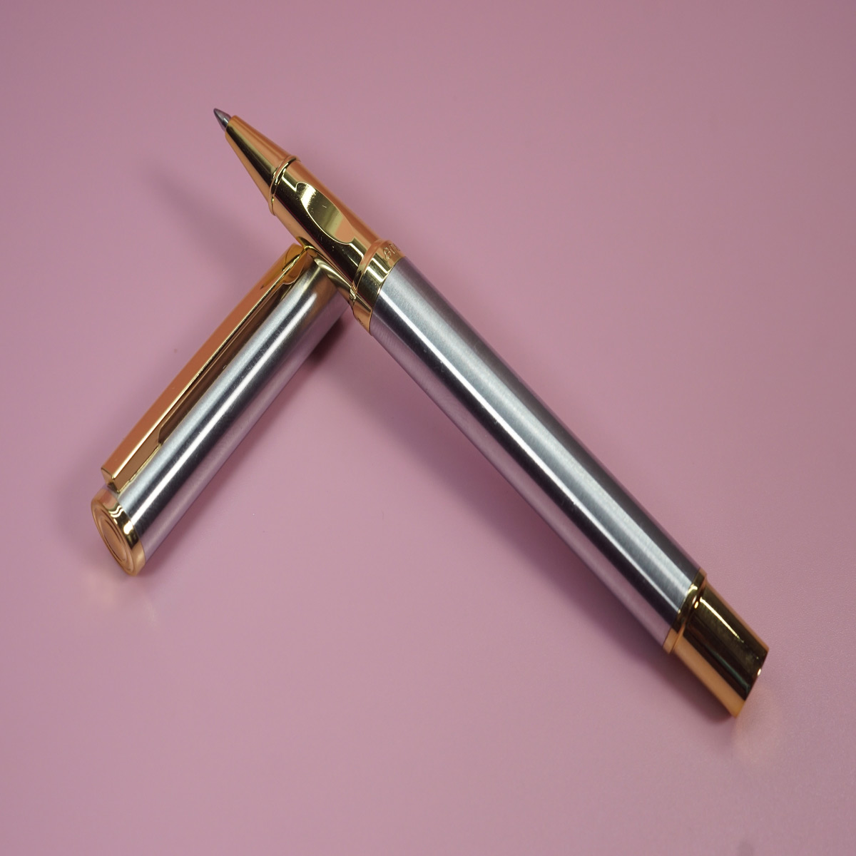 Dikawen 8082 Silver Color Body and Cap with Gold Clip and Grip Roller Ball Pen SKU 28418