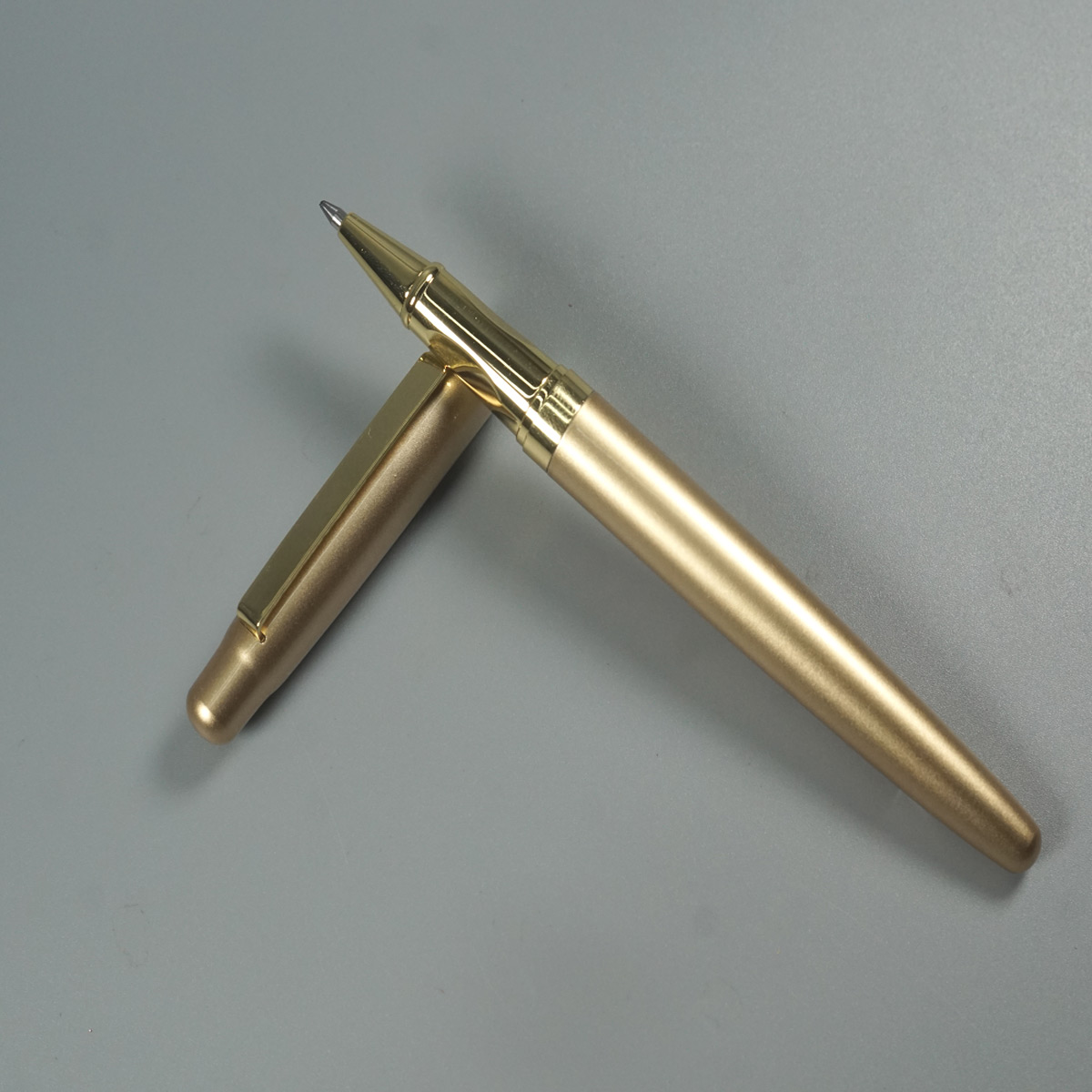penhouse.in 5957 Full Gold Color Body and Cap Type Roller Ball Pen SKU 28516