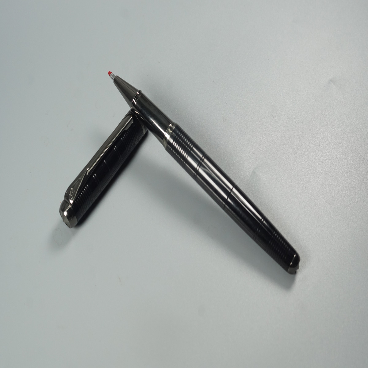 Luoshi 3326 Full Black Color Body and Cap Gun Metal Clip and Grip Roller Ball Pen SKU 28524