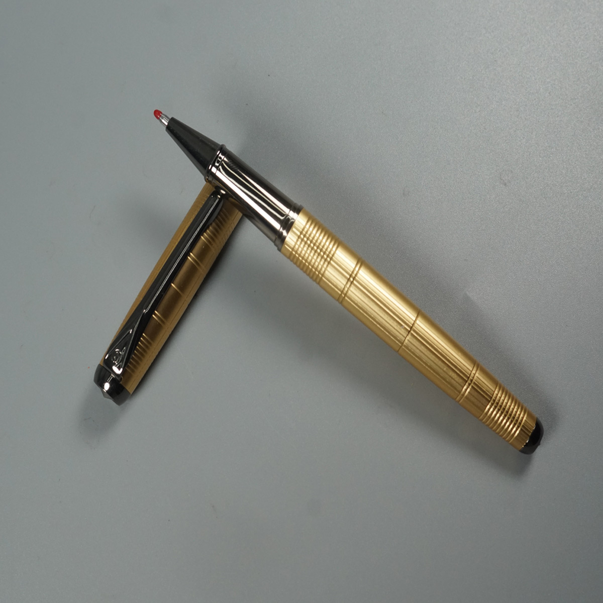 Luoshi 3326 Full Gold Color Body and Cap Gun Metal Clip and Grip Roller Ball Pen SKU 28526