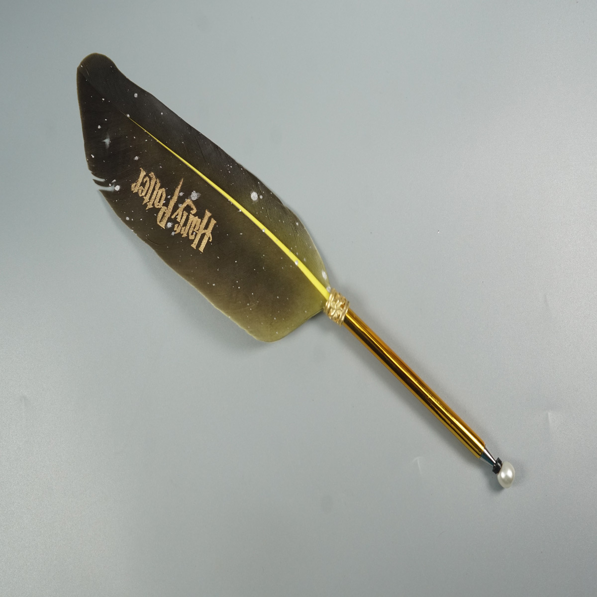 penhouse.in Harry Potter Feather Green Color with Gold Body Quill Ball Pen SKU 28550