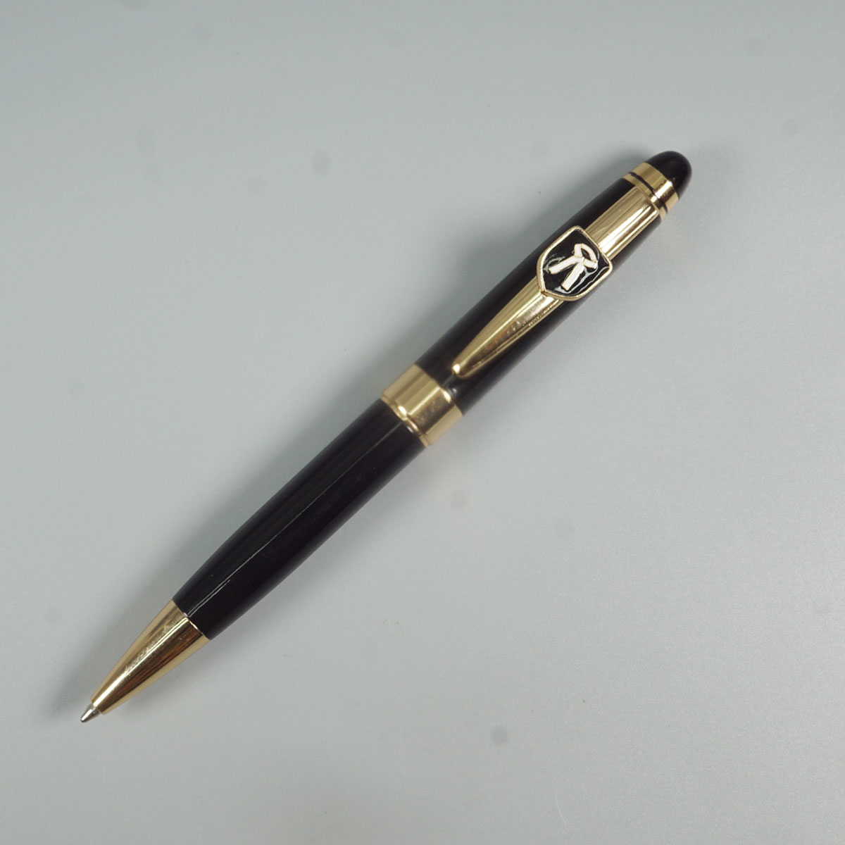 penhouse.in Glossy Black Color Body With Gold Clip And Advocate Symbol Medium Tip Twist Type Ball Pen SKU 28612