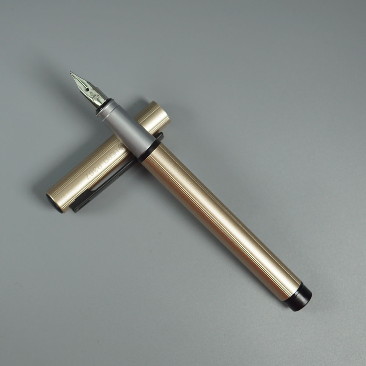 Hero 9367 Light Gold Color Body With Black Color Clip Fine Nib Converter Type Fountain Pen SKU 28614
