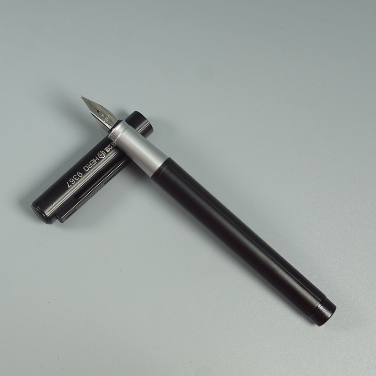 Hero 9367 Black Color Body With Black Color Clip Fine Nib Converter Type Fountain Pen SKU 28617