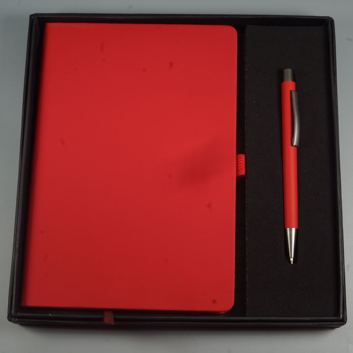penhouse.in Red Color A5 Note Book And Red With Grey color Clip Retractable Type Ball Pen SKU 28619