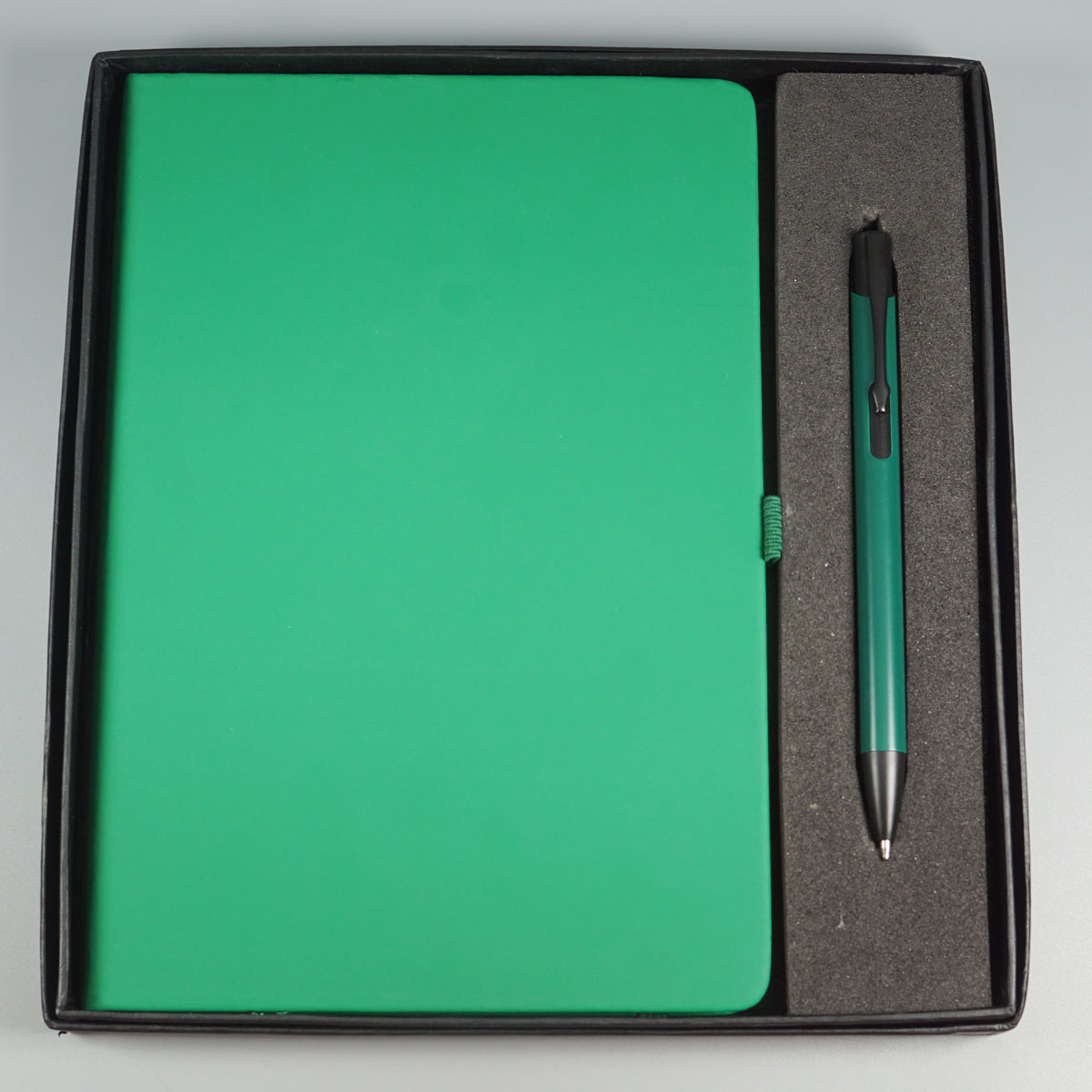 penhouse.in Green Color A5 Note Book And Green With Black color Clip Retractable Type Ball Pen SKU 28621