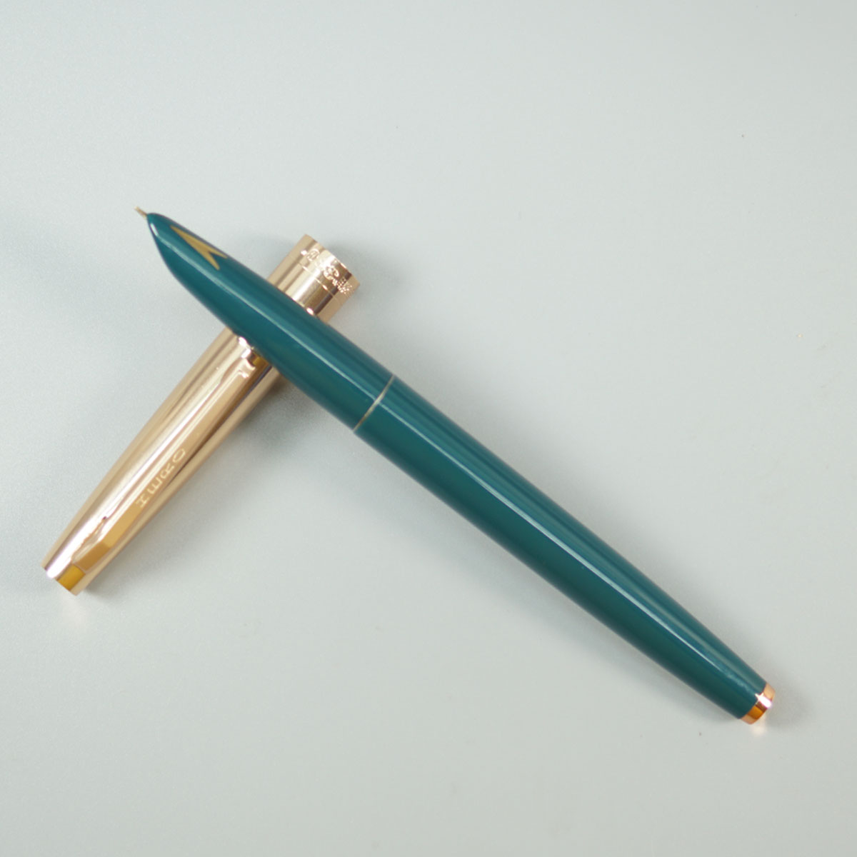 Hero 336 Green Color Body With Gold Color Cap Converter Type Fountain Pen SKU 28653