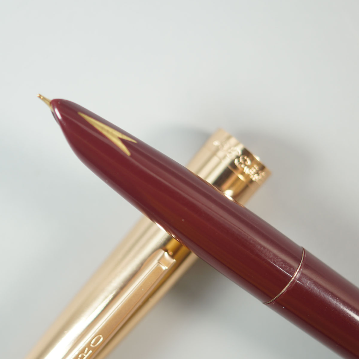 Hero 336 Merrown Color Body With Gold Color Cap Converter Type Fountain Pen SKU 28654