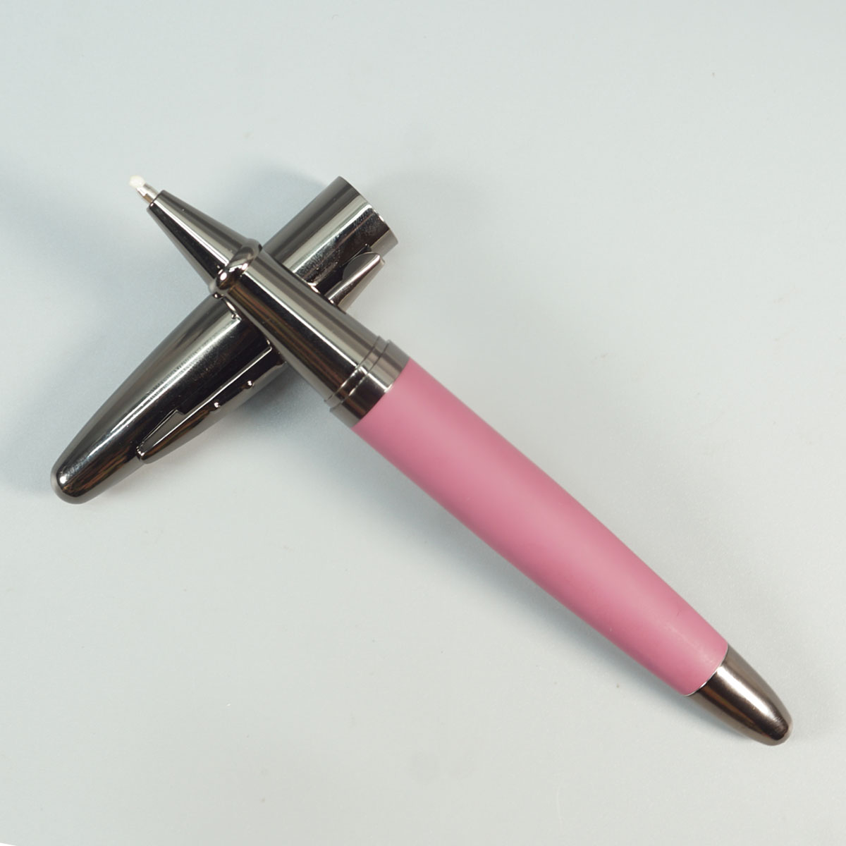 penhouse.in Matte Violet Color Body With Gun Metal Color Cap And Trim Roller Ball Pen SKU 28672
