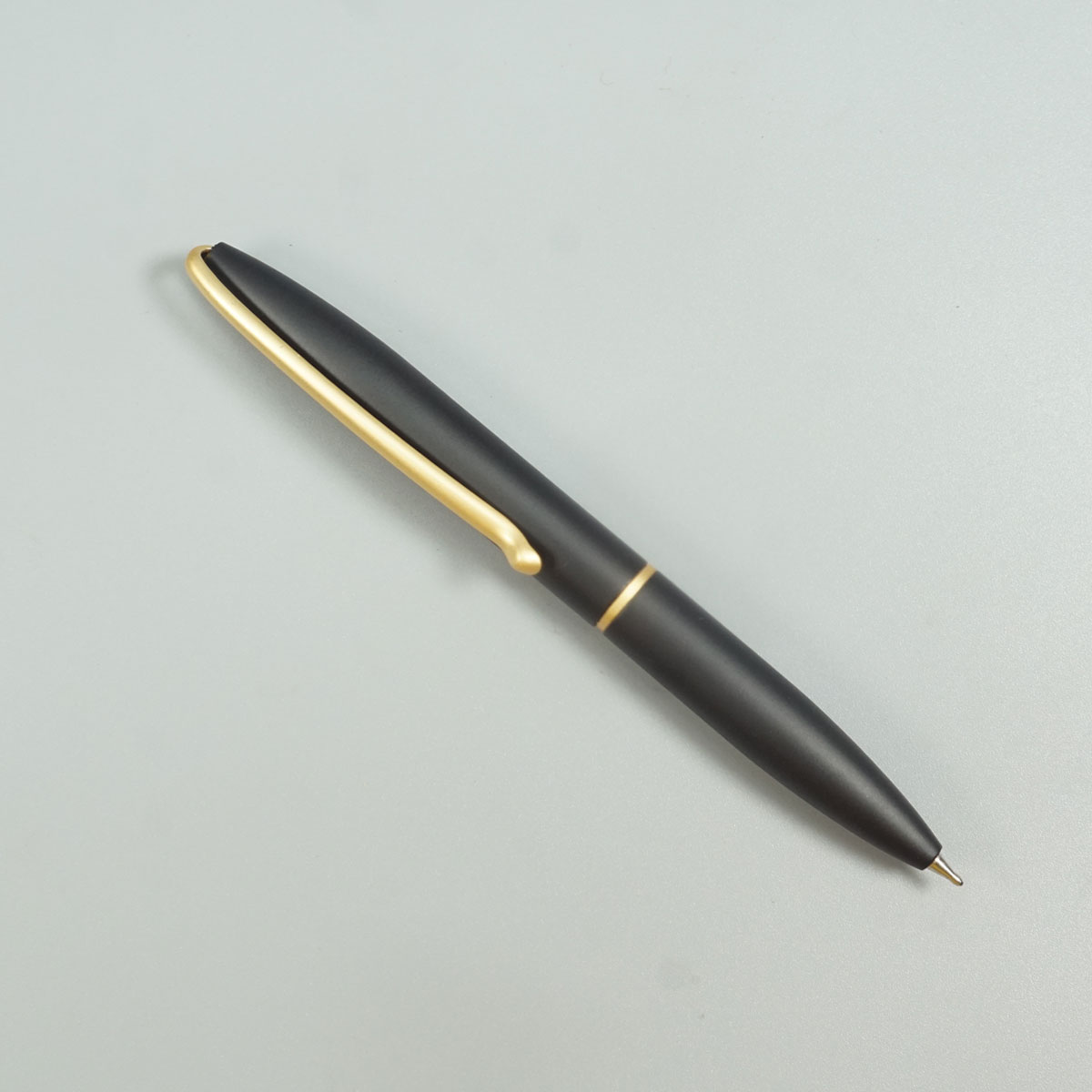 penhouse.in  Mini Black With Gold Clip Twist Type Ball Pen SKU 28708