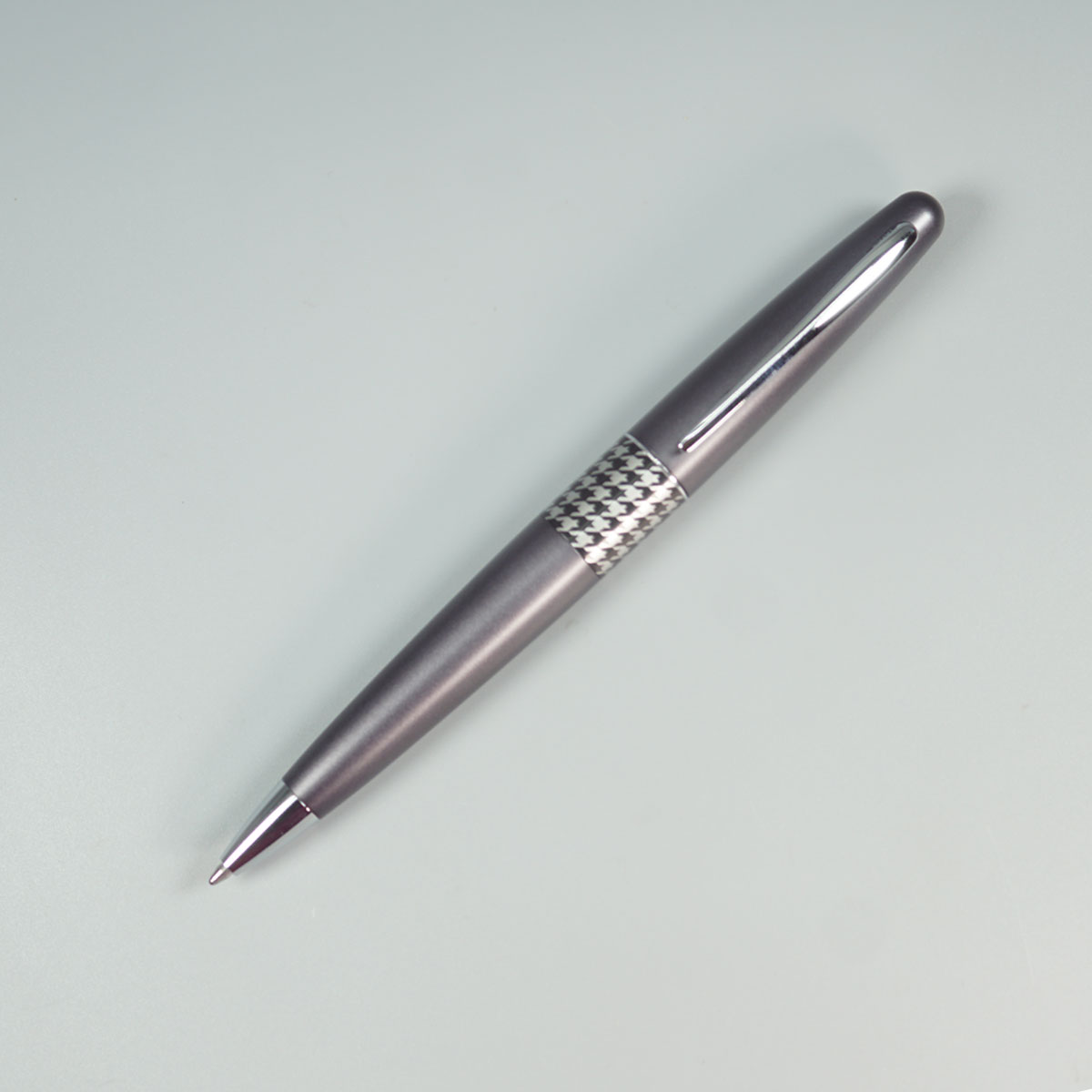 Pilot MR 3 Retro Pop Collection Metal Grey Medium Tip Twist Type Ball Pen SKU 28859