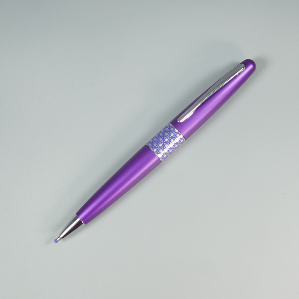 Pilot MR 3 Retro Pop Collection Metallic Violet Medium Tip Twist Type Ball Pen SKU 28860