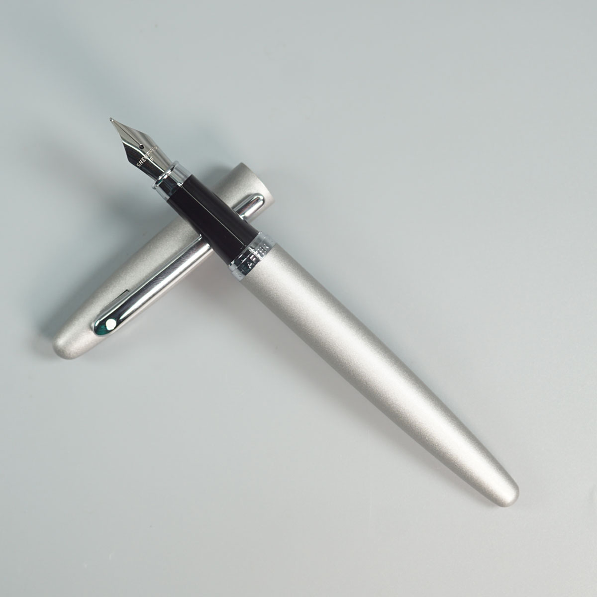 Sheaffer VFM E9400 Strobe Silver With Chrome Plated Trims Fine Nib And Cartridge Type Fountain Pen  SKU 28868